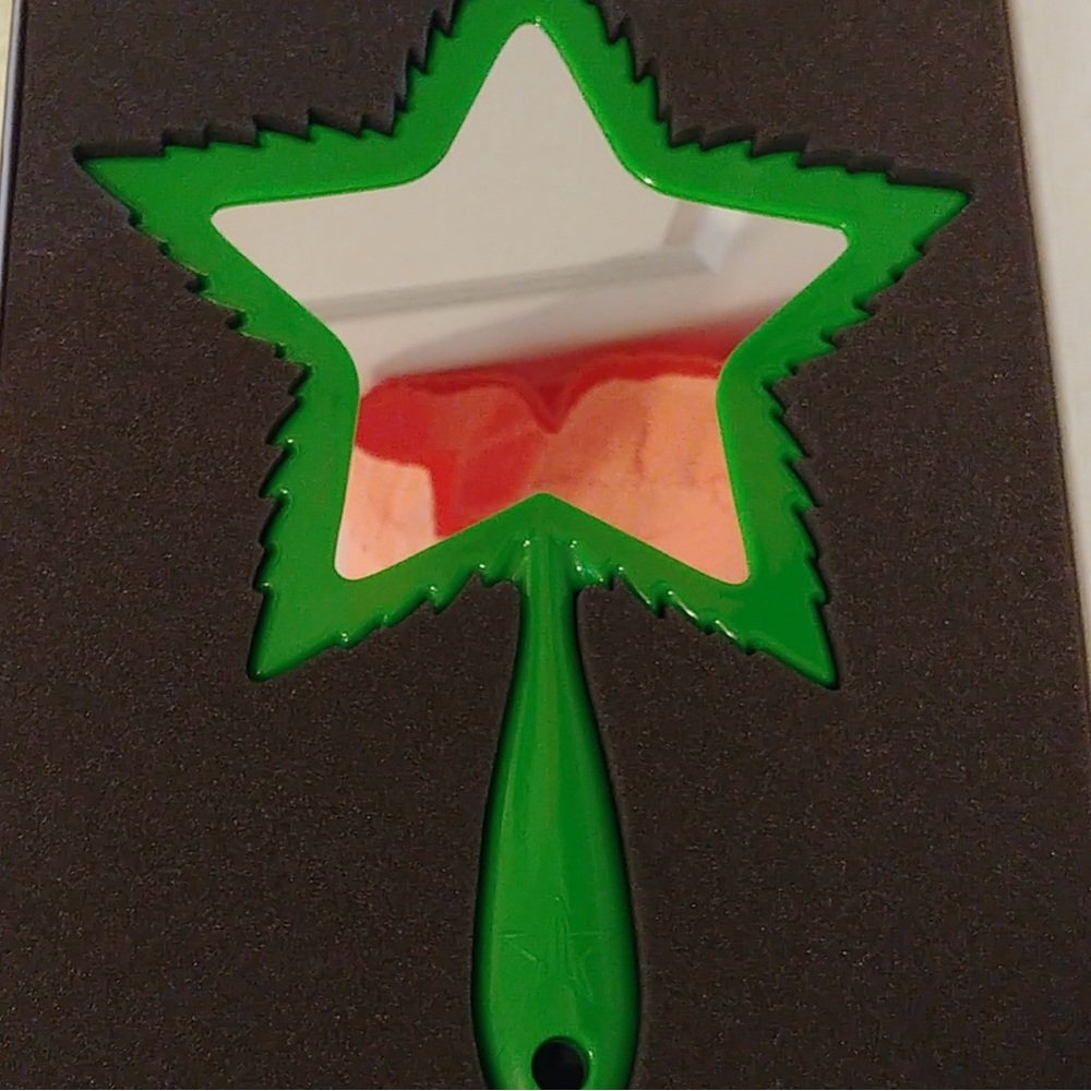 💚NWT JEFFREE STAR 4/20 LIMITED EDITION GREEN LEAF MIRROR